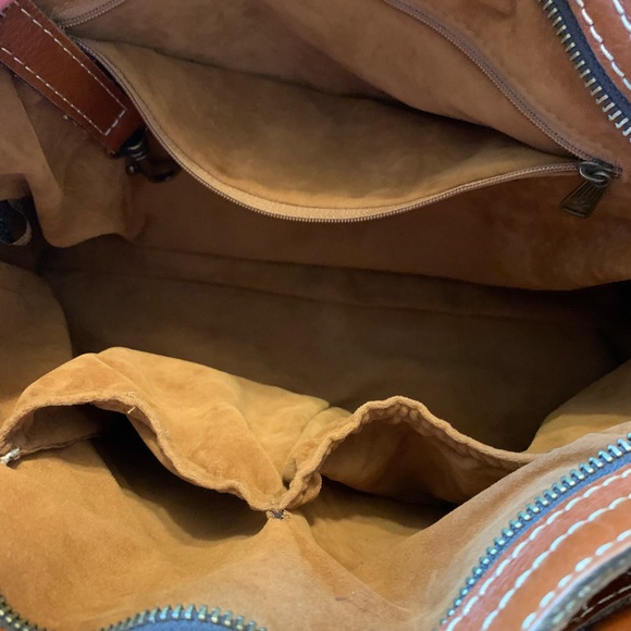 🌻Patricia Nash Embossed Leather Purse🌻 - Picture 7 of 16